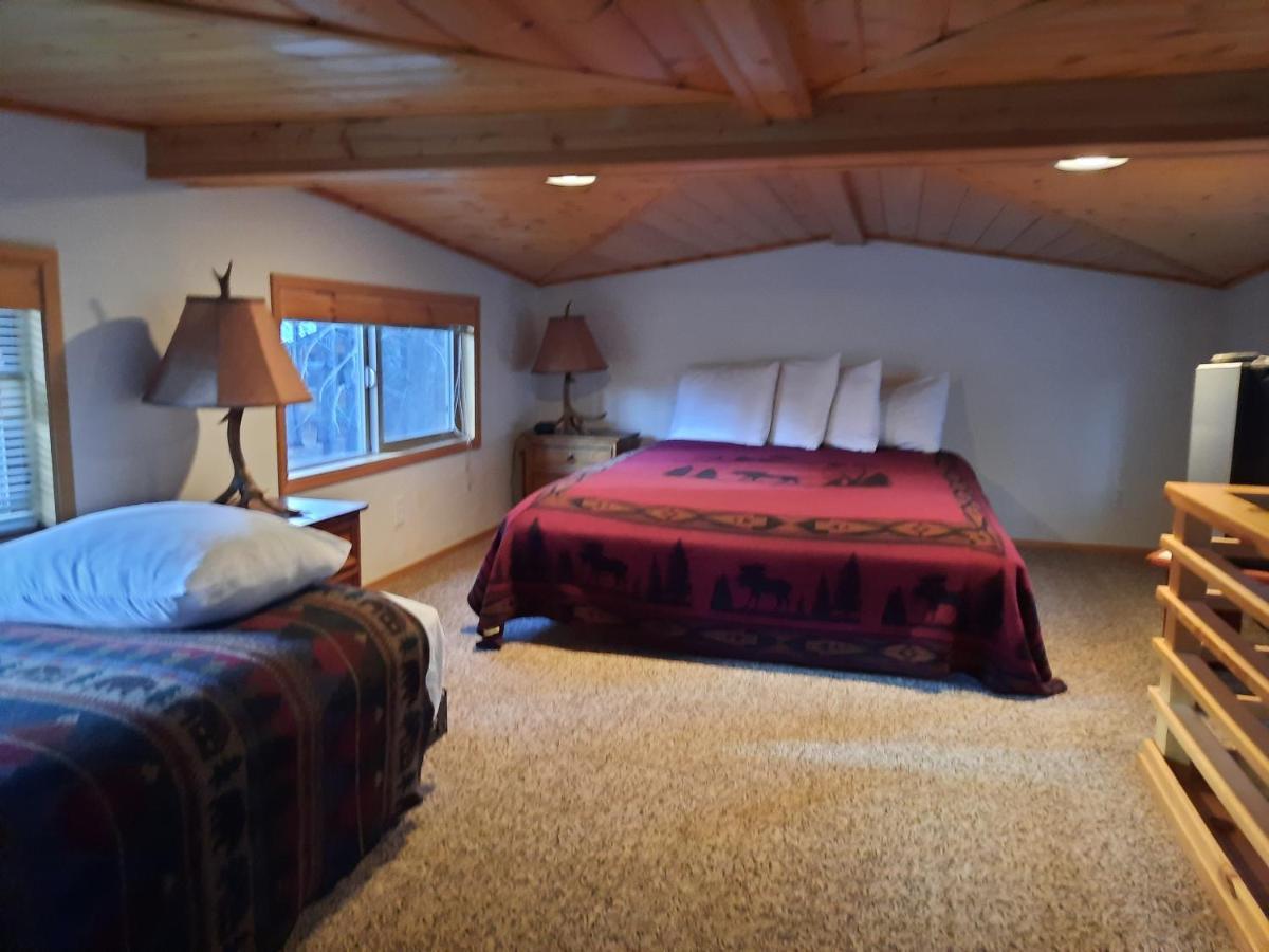 Willamette Pass Inn & Chalets Odell Lake Eksteriør bilde