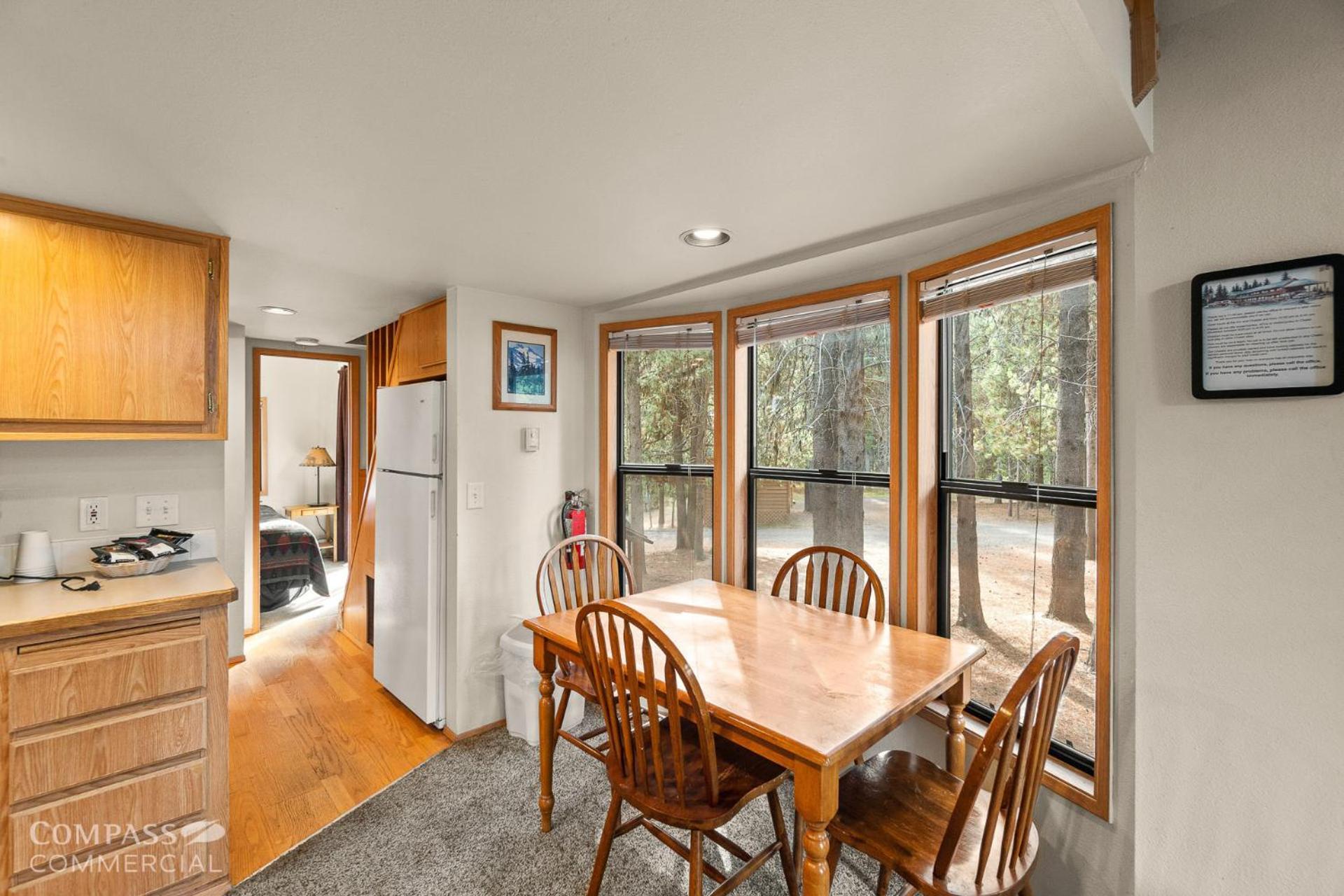 Willamette Pass Inn & Chalets Odell Lake Eksteriør bilde